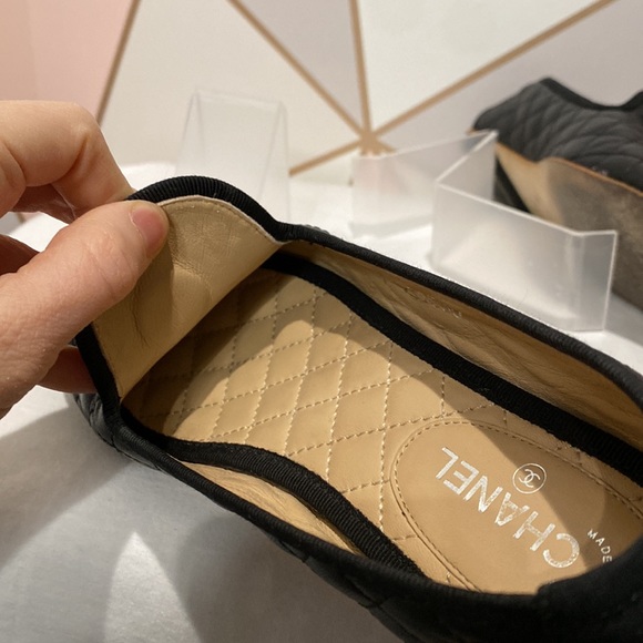 Chanel CC Quilted Ballerina Flats Size 36 - Picture 3 of 7